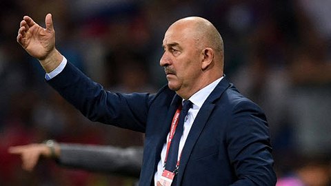 «В Будапеште кричал Дзюбе с бровки: «Терпи, надо!»