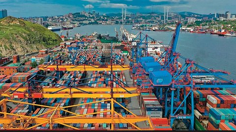 Корабли пошли по суше