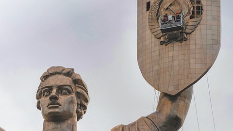 ГЕРБ ОСТАВИЛИ БЕЗ КОЛОСЬЕВ