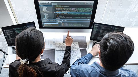 Где России найти миллион айтишников?